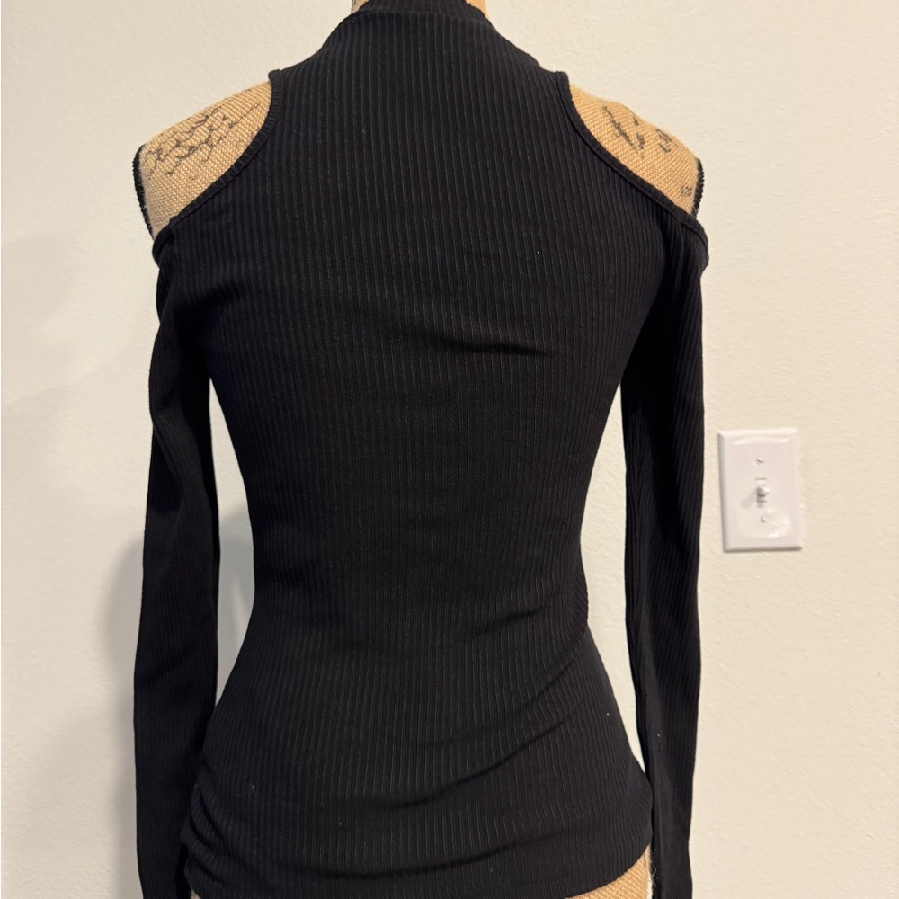Black Cold Shoulder Ribbed Top - Picture 3 of 3